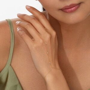 Enea Studio Hand Chain Diamond Bracelet